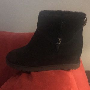 Ugg classic femme zip mini boot